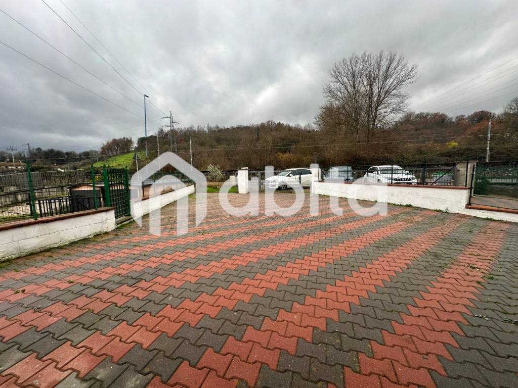 Immobile a Montevarchi in Viale Luigi Cadorna - Foto 2