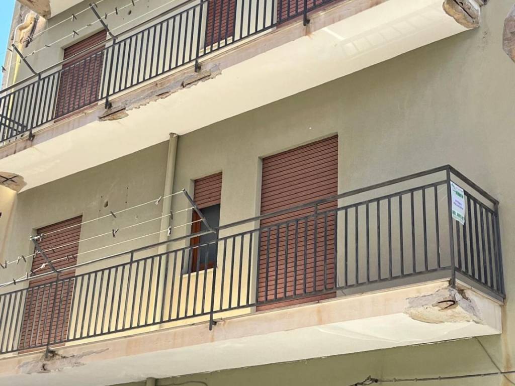 Palazzo / stabile a Balestrate in Via Guglielmo Marconi, 25 - Foto 2