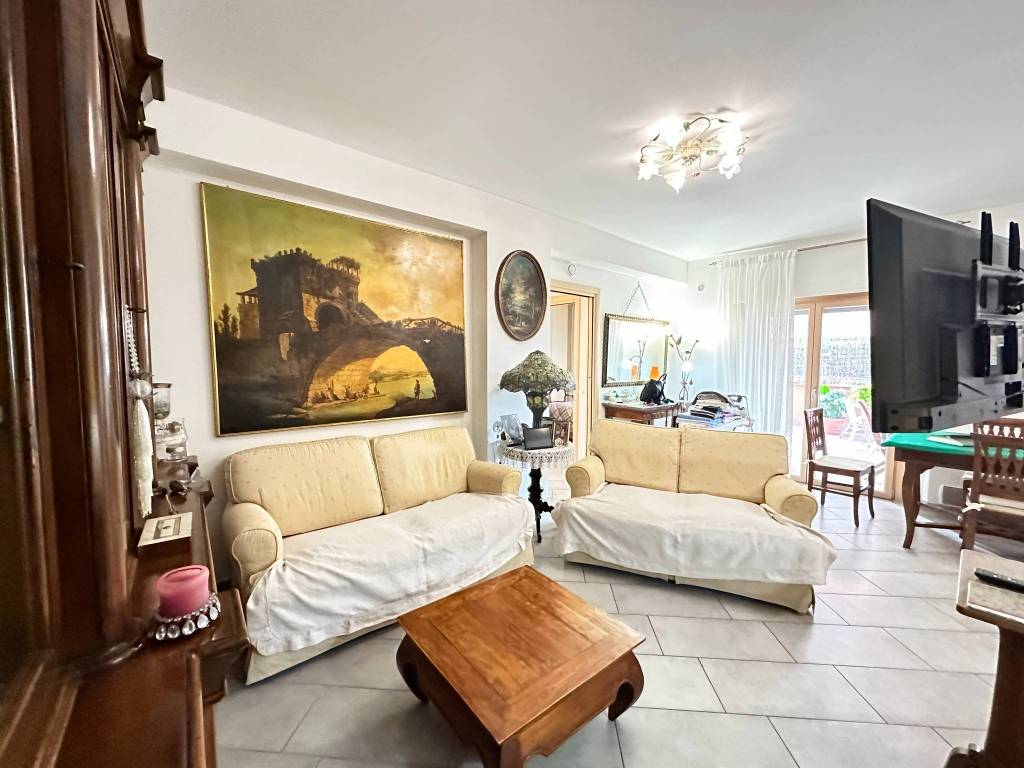 Appartamento a Velletri in Via dei Bastioni - Foto 2