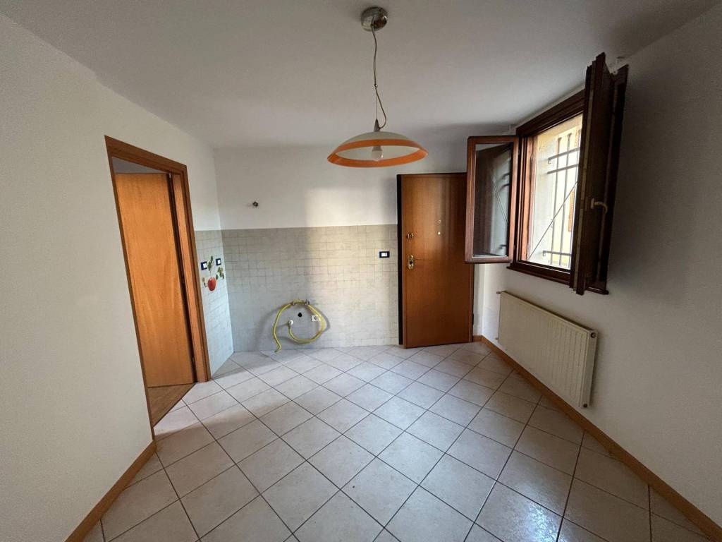 Appartamento a Codroipo in Via Giuseppe Verdi, 16 - Foto 5