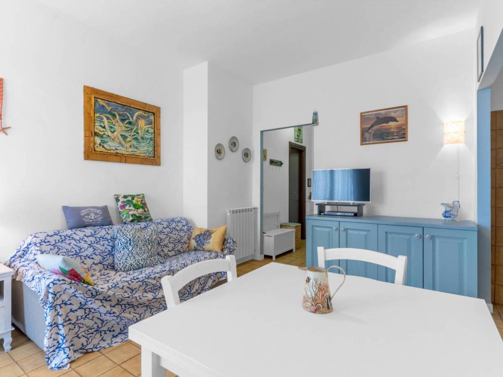 Appartamento a Ceriale in Via Privata Andrea Merlo, 2 - Foto 2