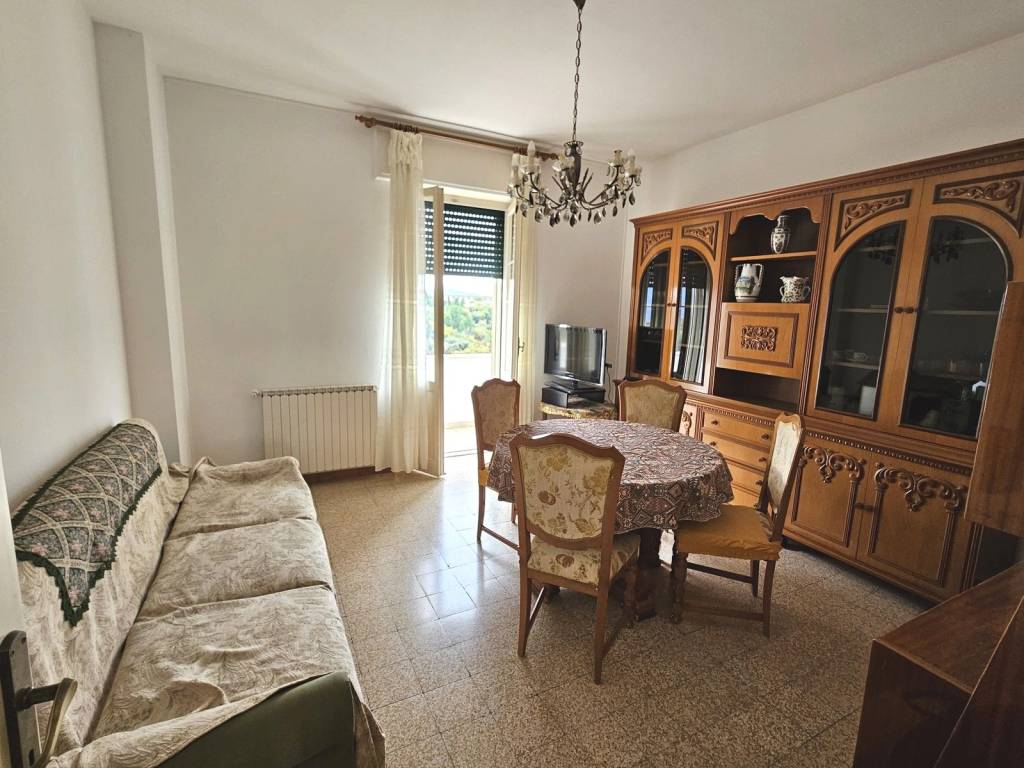 Appartamento a Catignano in Via Alcide De Gasperi - Foto 3
