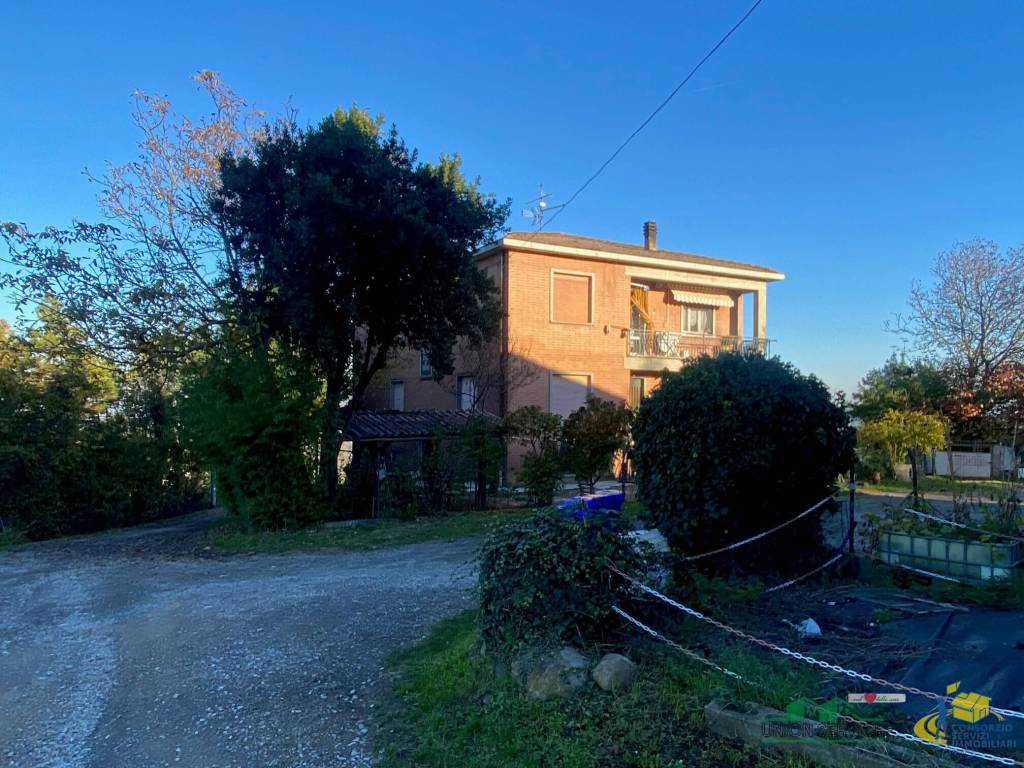 Villa a Medesano in Strada per Varano Marchesi, 37 - Foto 3