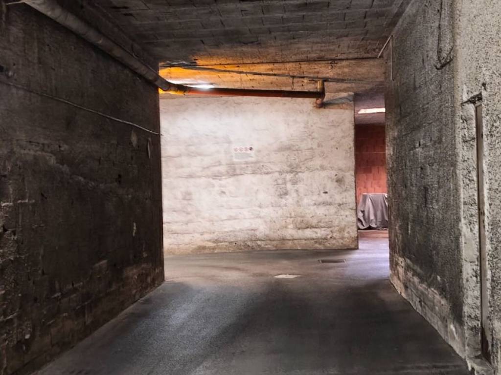 Box / garage a Caserta in Via Giuseppe Maria Bosco, 47 - Foto 5