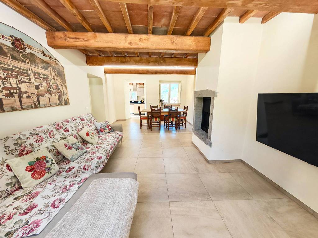 Villa a Castelfranco piandisco in Strada Provinciale Fiorentina - Foto 2