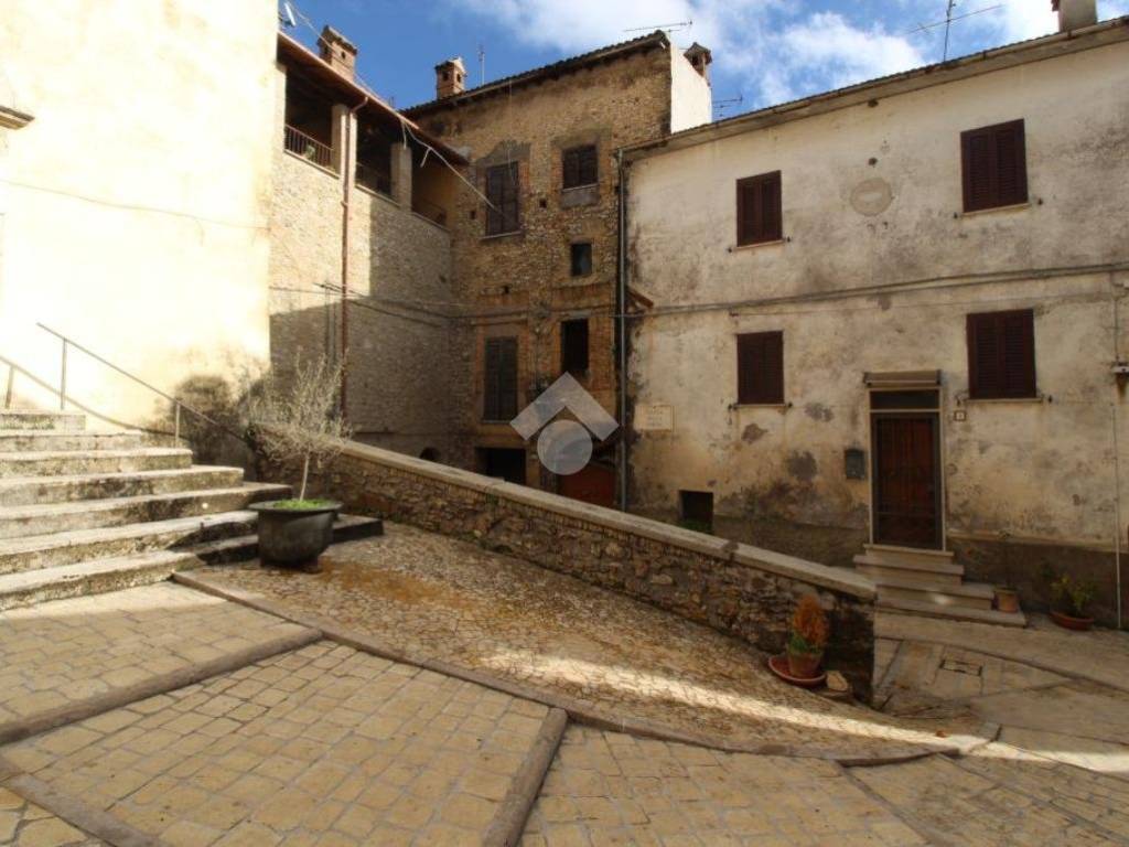 Appartamento a Torricella in sabina in Piazza della chiesa, 2 - Foto 2