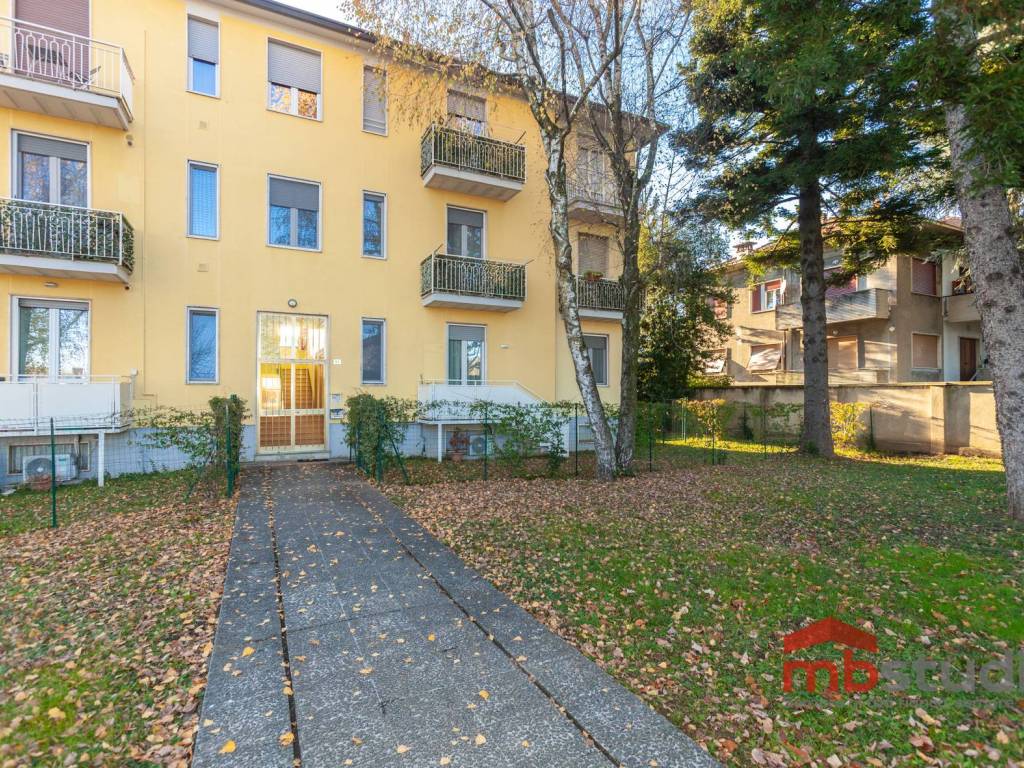 Appartamento a Tradate in Via Fiume - Foto 4