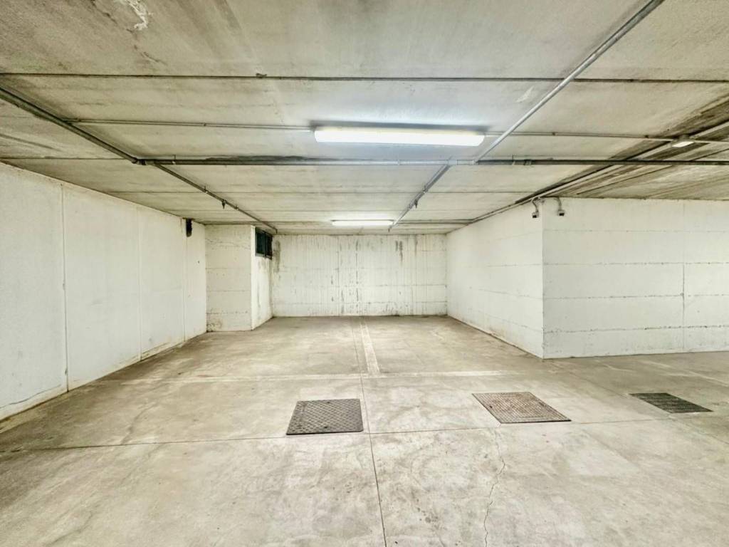 Box / garage a Verona in Via Basso Acquar - Foto 2
