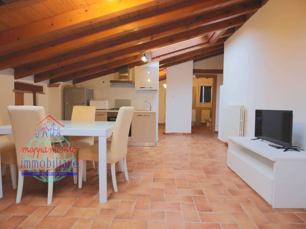 Appartamento a Cento in VIA DI MEZZO, 6 - Foto 2