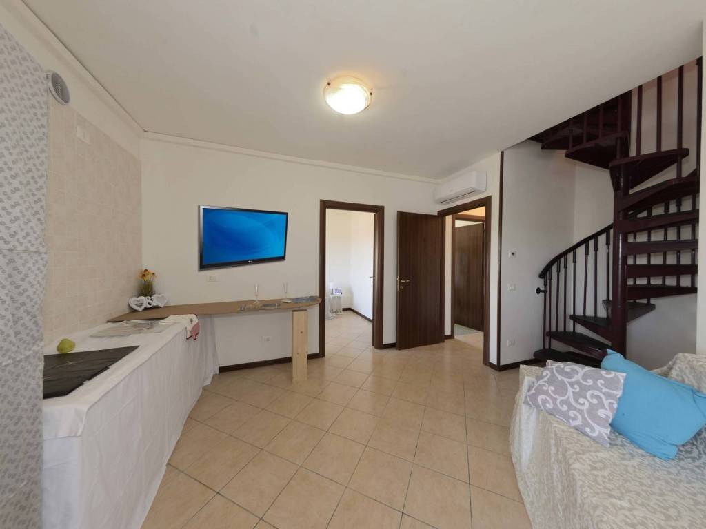 Appartamento a Cento in VIA DELLA VITE - Foto 2