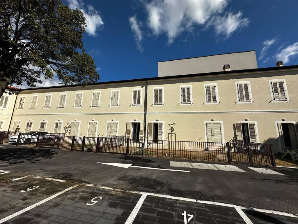 Casa indipendente a Campi bisenzio in Via della Crescia - Foto 4