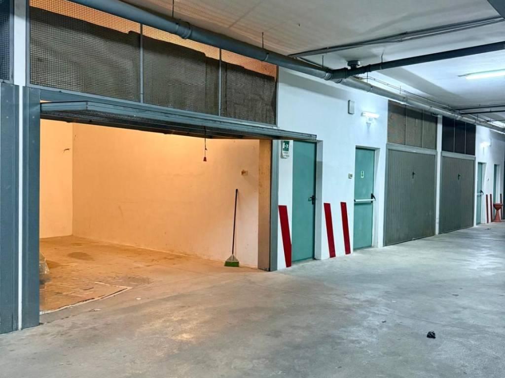 Box / garage a Foggia in Via Antonio Gramsci, 107 - Foto 4