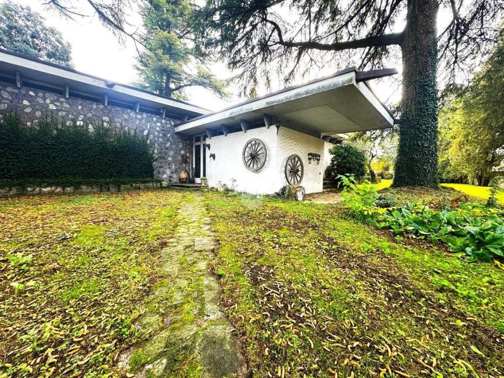 Villa a Ponte di piave in via L. Murinaldo, 1 - Foto 2