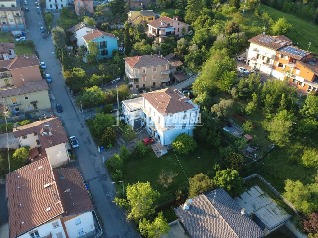 Appartamento a Salsomaggiore terme in Via Bottego 28 - Foto 3