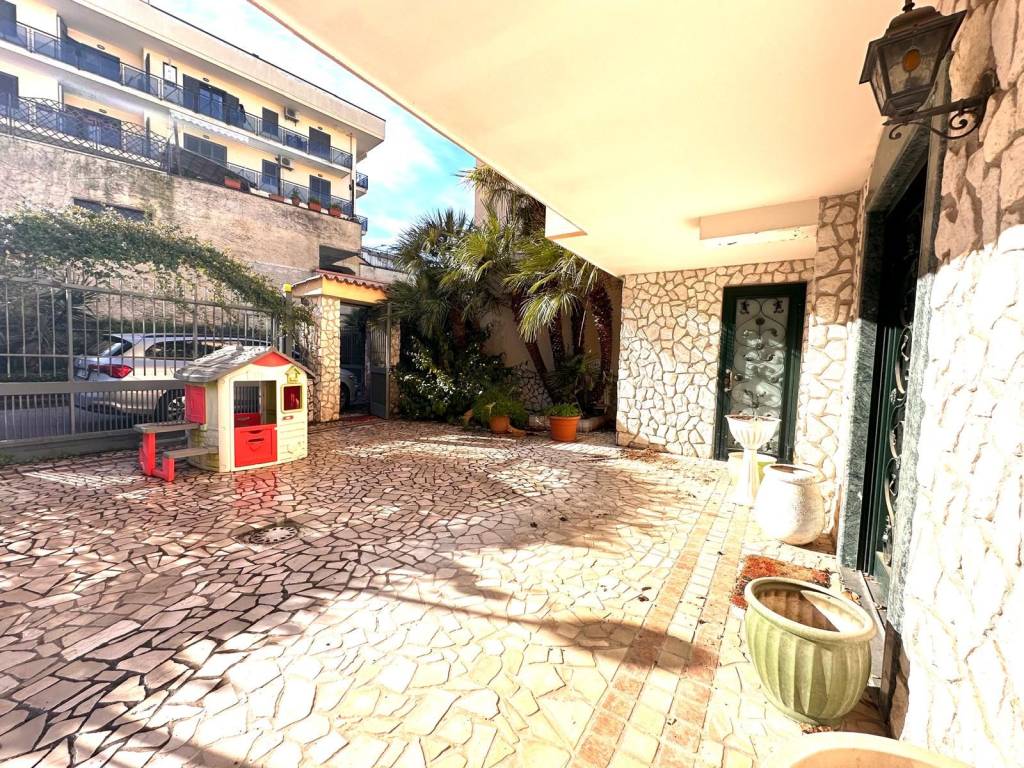 Villa a Marano di napoli in Via Adda, 57 - Foto 2