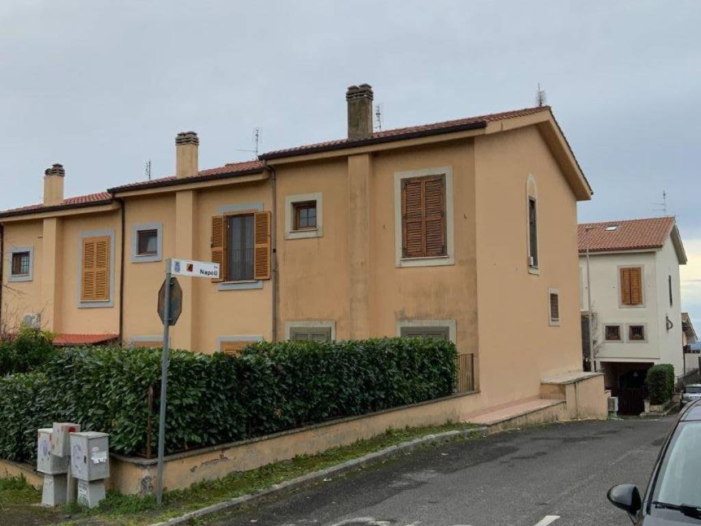 Villetta a schiera a Genzano di roma in Via Amalfi - Foto 4