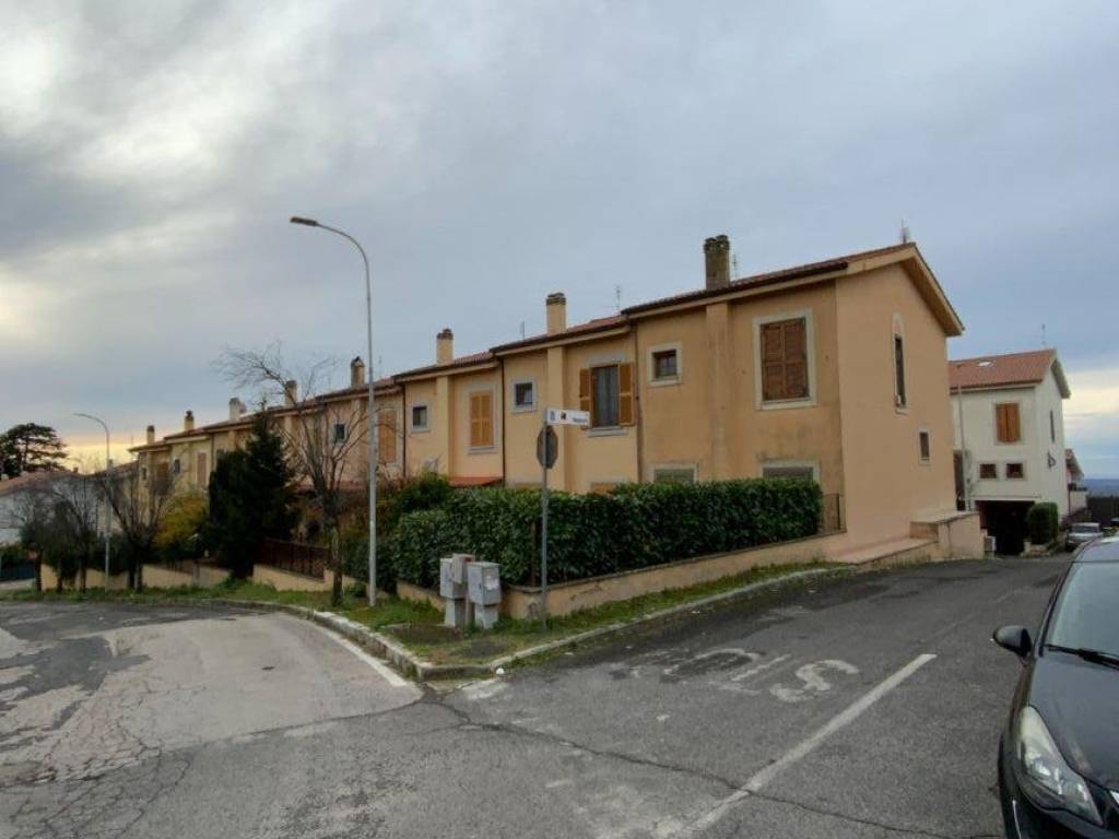 Villetta a schiera a Genzano di roma in Via Amalfi - Foto 5