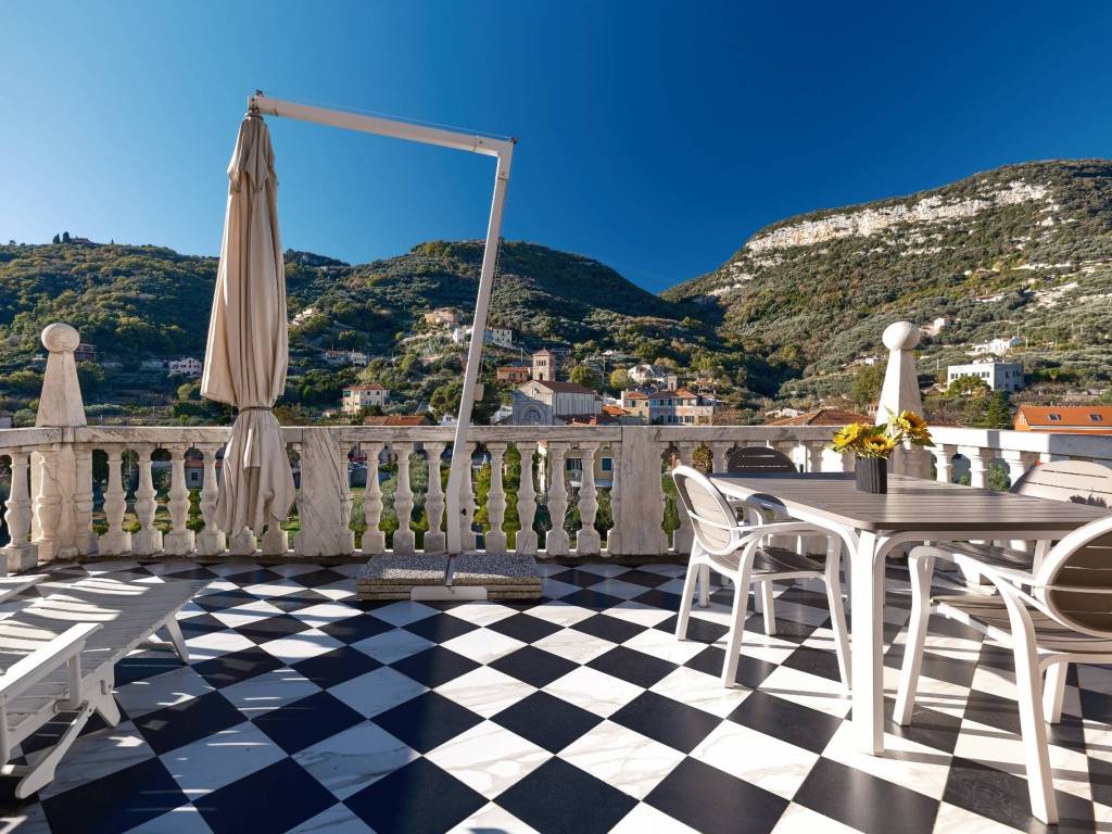 Appartamento a Finale ligure in Via Calvisio - Foto 3