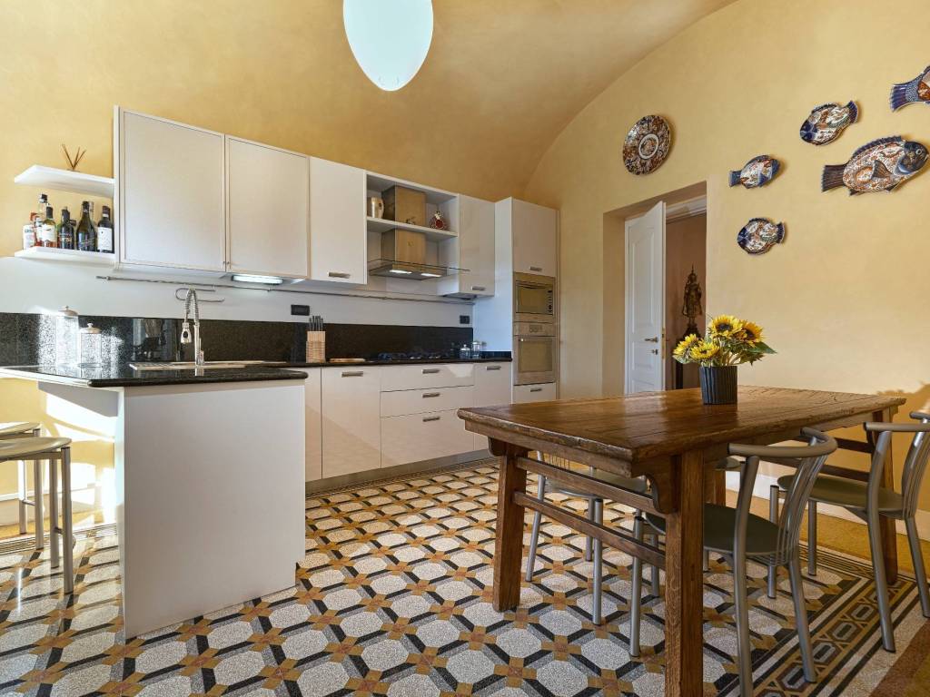 Appartamento a Finale ligure in Via Calvisio - Foto 4