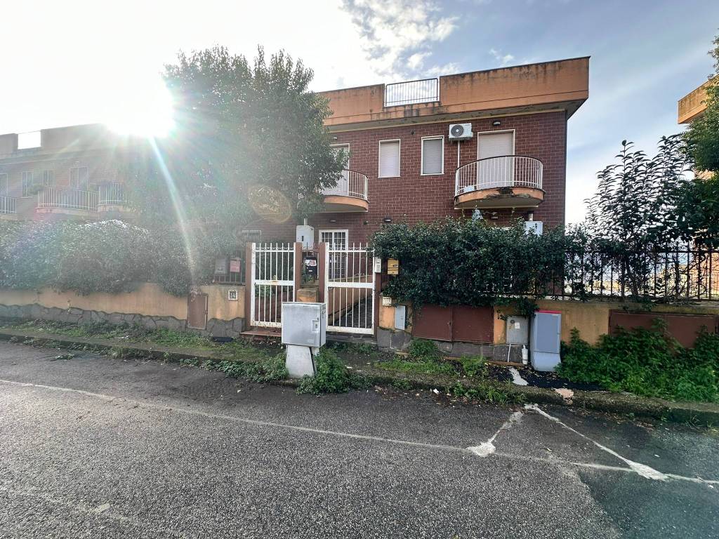 Appartamento a Ariccia in Via delle Albicocche, 12 - Foto 2