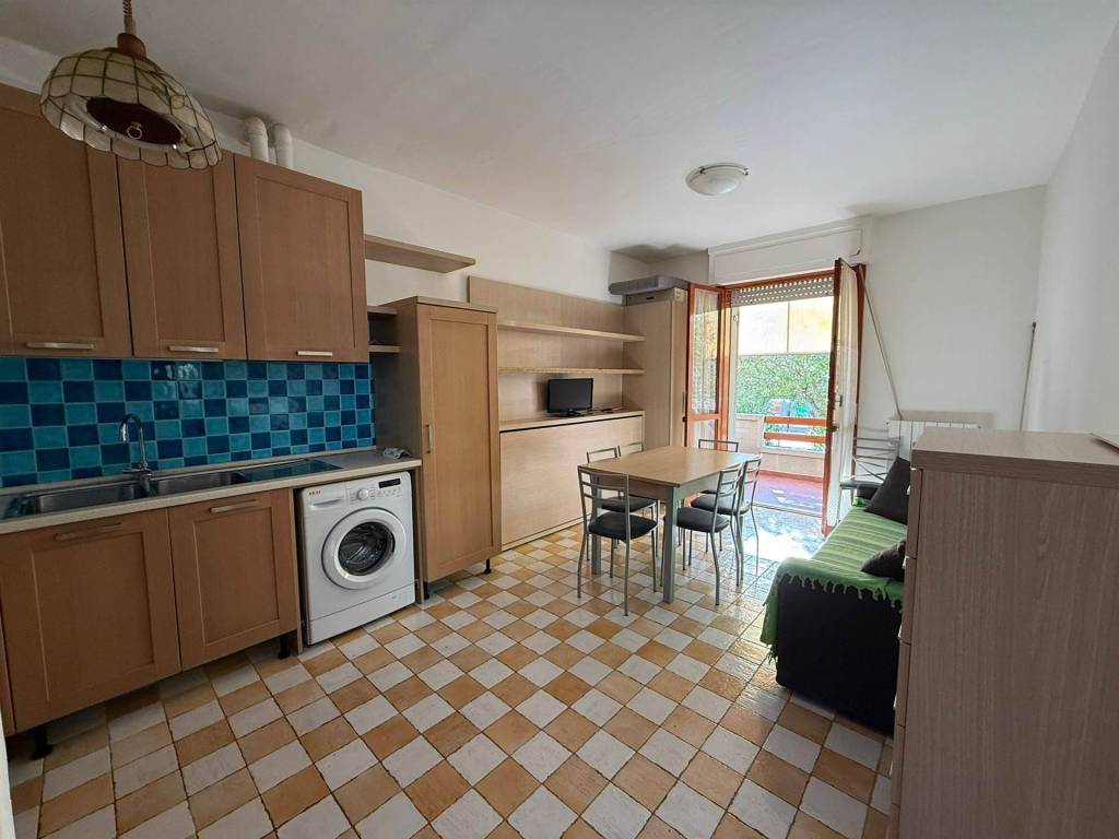 Appartamento a Follonica in Via Litoranea - Foto 3