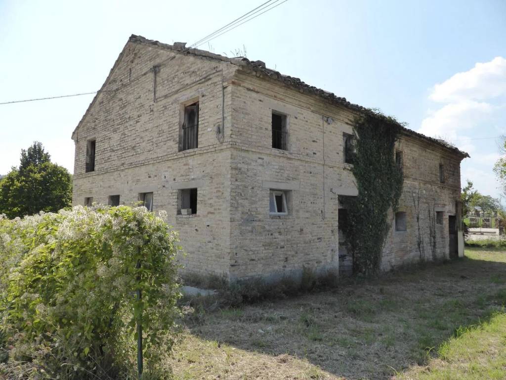 Rustico / casale a Montegiorgio in Via Faleriense Ovest No Number - Foto 3