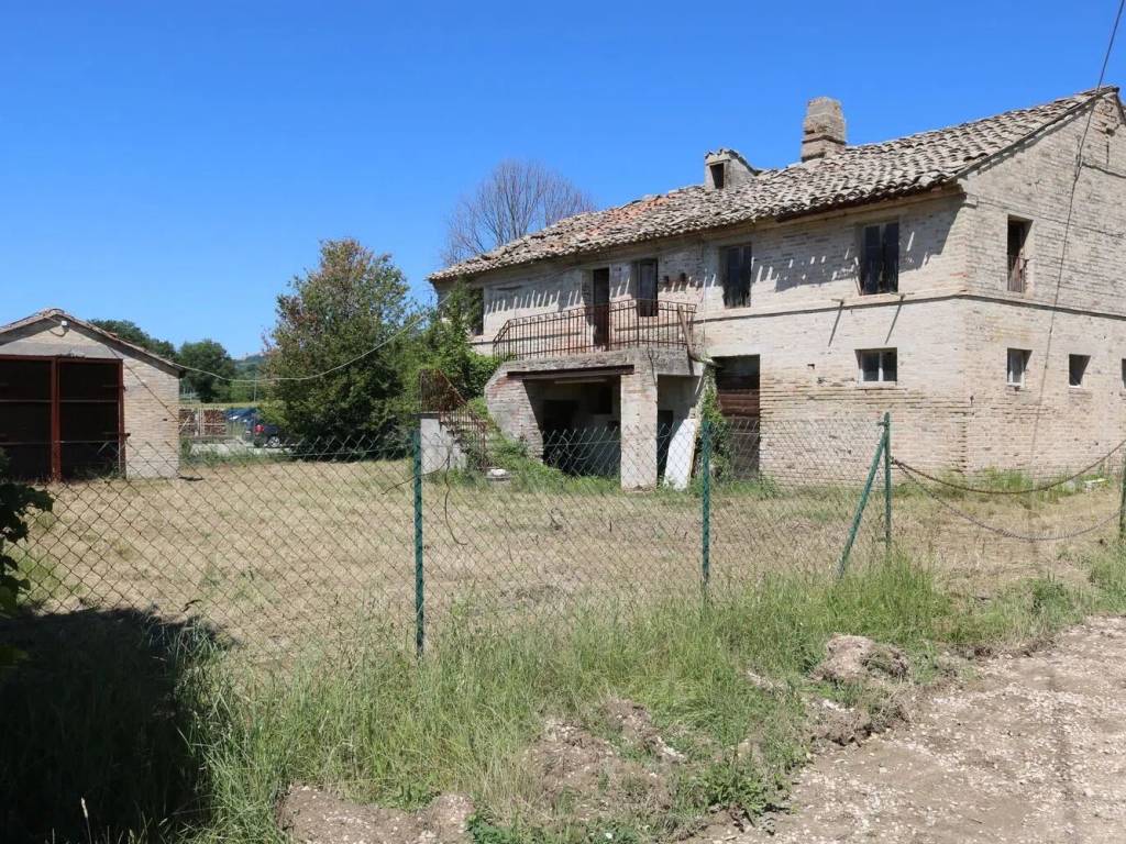 Rustico / casale a Montegiorgio in Via Faleriense Ovest No Number - Foto 4