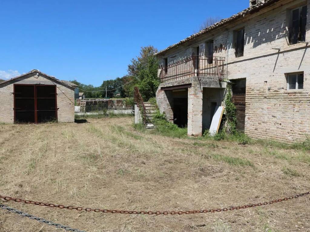 Rustico / casale a Montegiorgio in Via Faleriense Ovest No Number - Foto 5