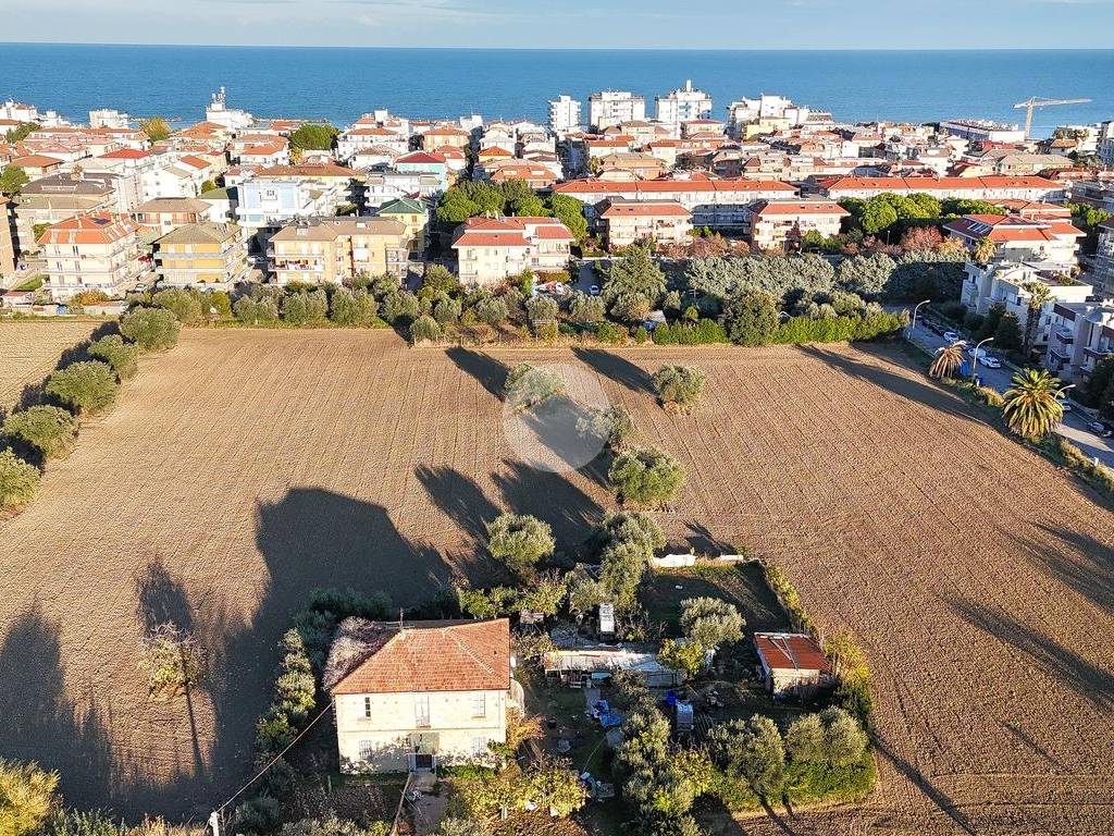 Terreno a San benedetto del tronto in VIA DEL CACCIATORE, 20 - Foto 2