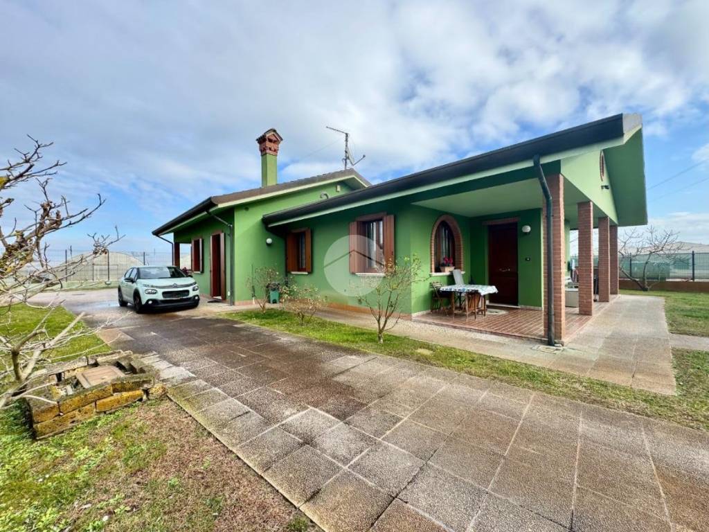 Villa a Chioggia in Via I Maggio - Foto 4