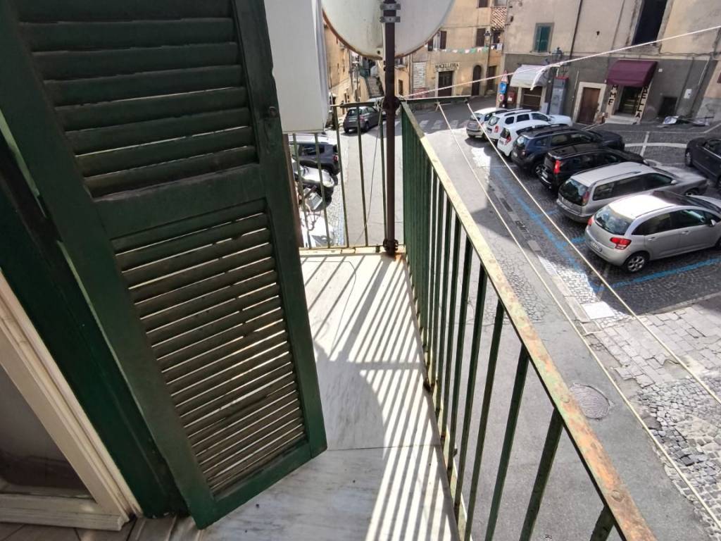 Appartamento a Tolfa in Via Costa Alta - Foto 4