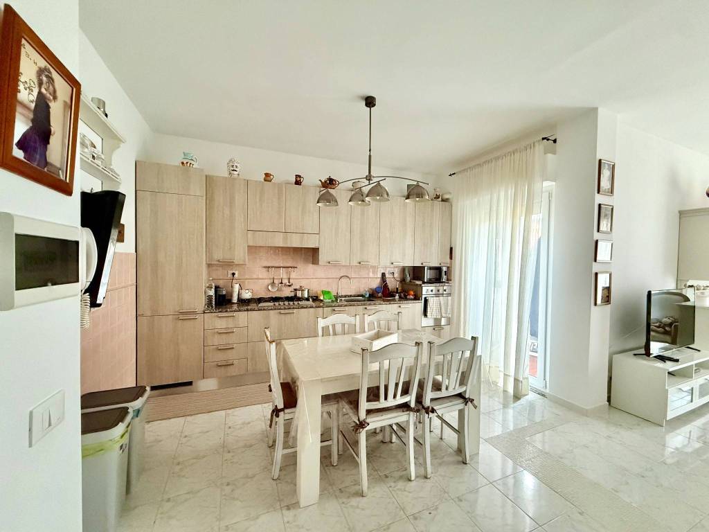 Appartamento a Civitanova marche in Via Socrate - Foto 2