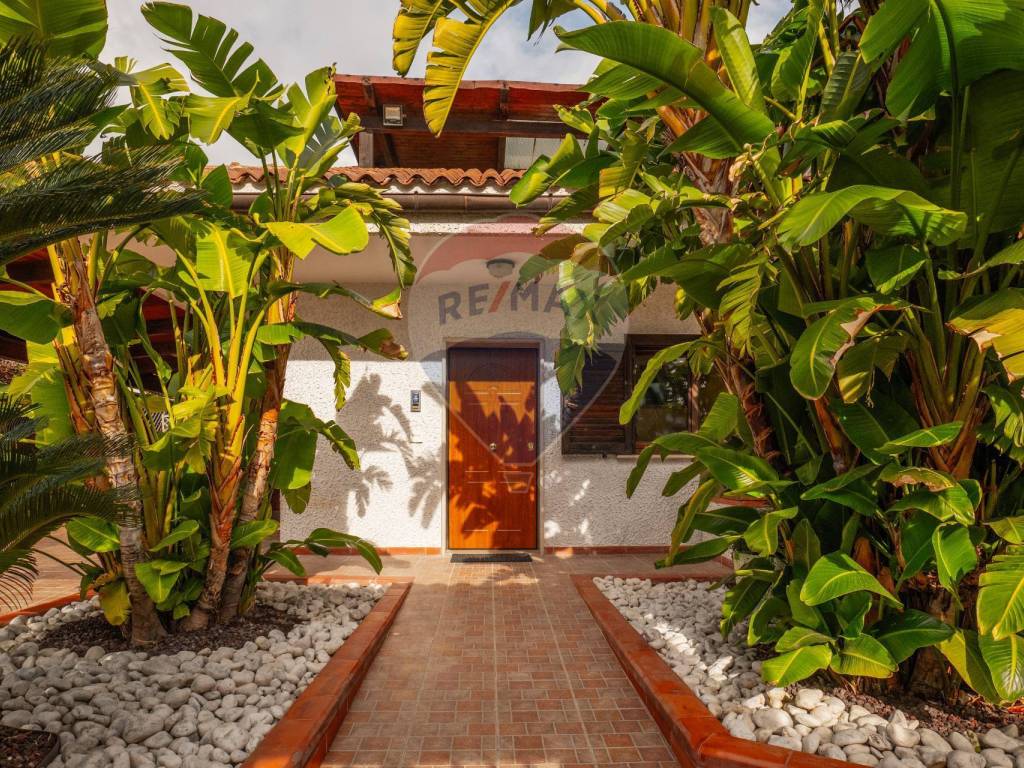 Villa a Valenzano in Via Caracciolo, 12 - Foto 2