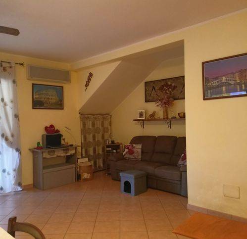Appartamento a Cisterna di latina in Antonio Segni - Foto 5