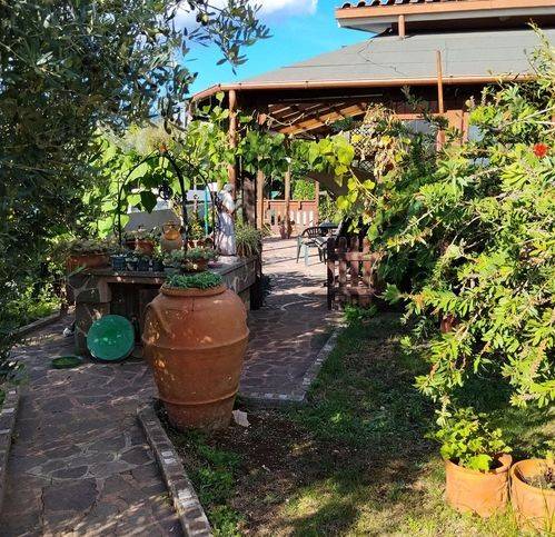 Casa indipendente a Velletri in Via Dei 5 Archi - Foto 3