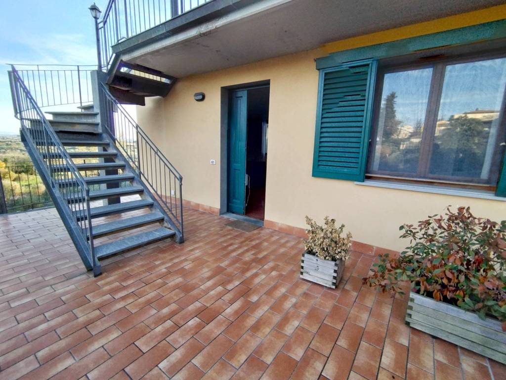 Appartamento a Lastra a signa in Via delle Macine - Foto 3