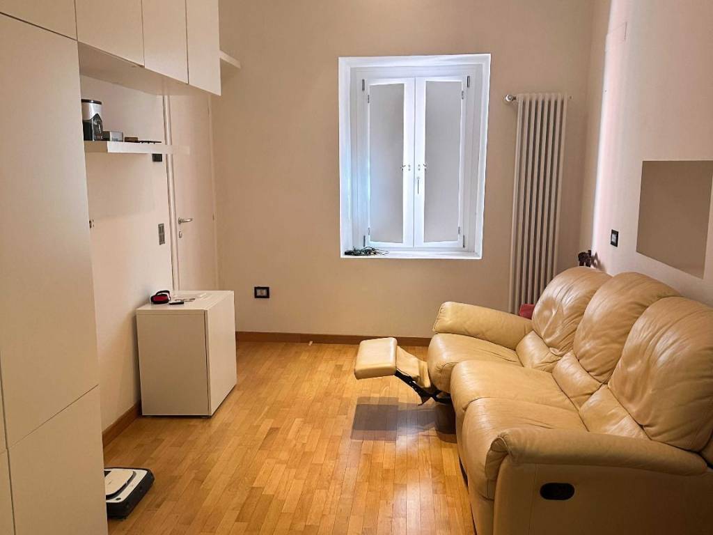 Appartamento a Teramo in Piazza Martiri Pennesi - Foto 4