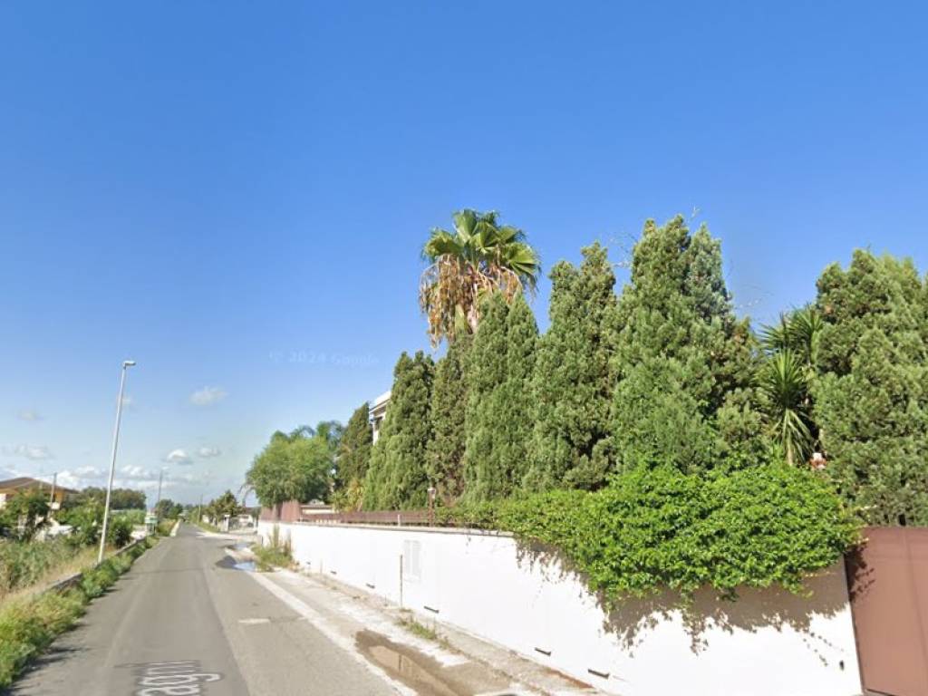 Villa a Castel volturno in Via Mezzagni - Foto 2