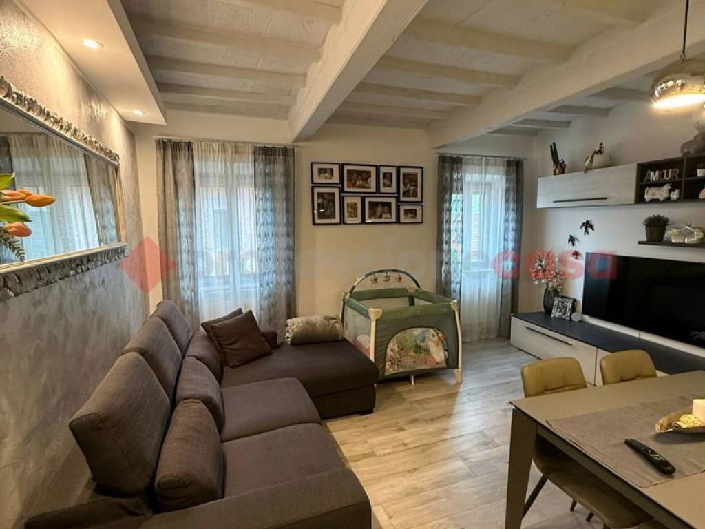 Appartamento a Civitella in val di chiana in Via Giacomo Matteotti - Foto 2