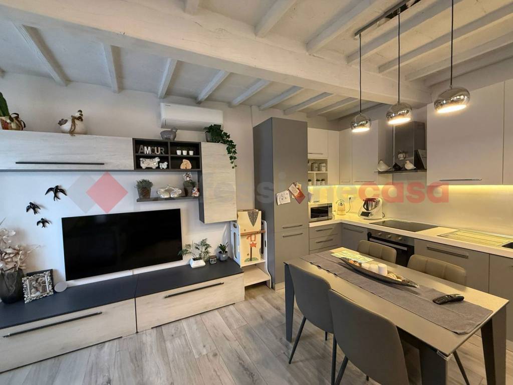 Appartamento a Civitella in val di chiana in Via Giacomo Matteotti - Foto 4