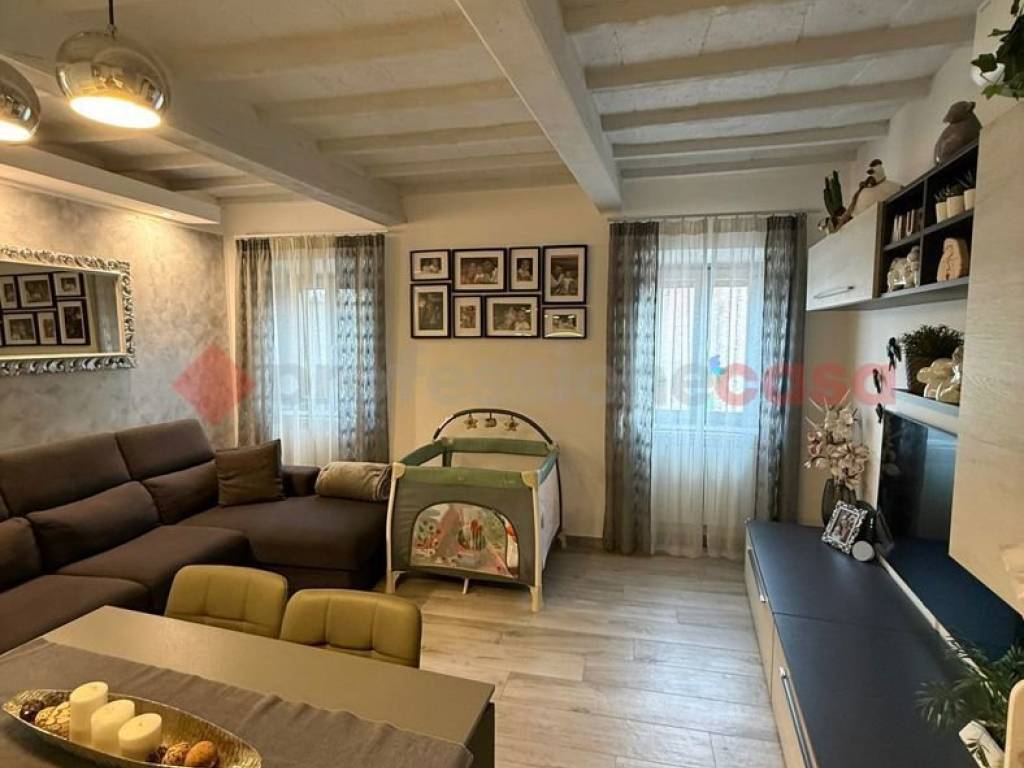 Appartamento a Civitella in val di chiana in Via Giacomo Matteotti - Foto 5