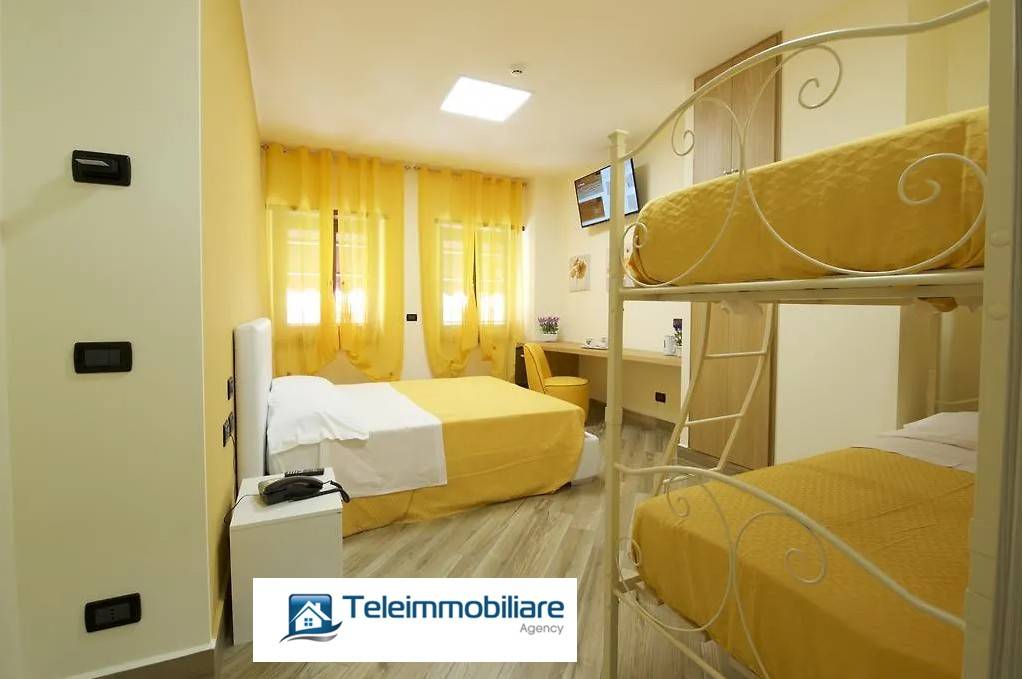 Casa indipendente a Terracina in Piazza Giuseppe Garibaldi - Foto 4