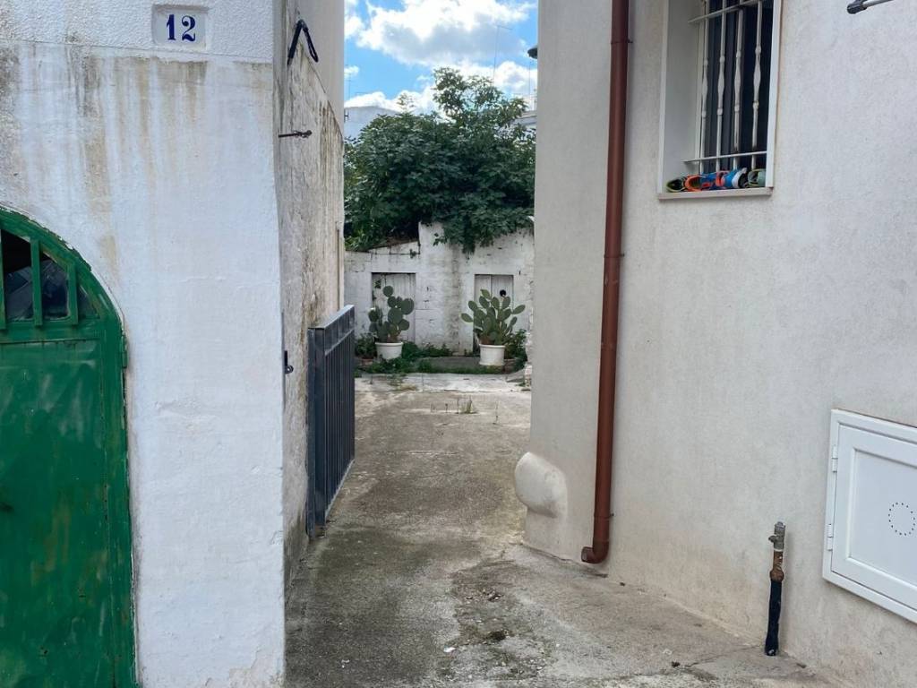 Palazzo / stabile a Ceglie messapica in Centrale - Foto 4