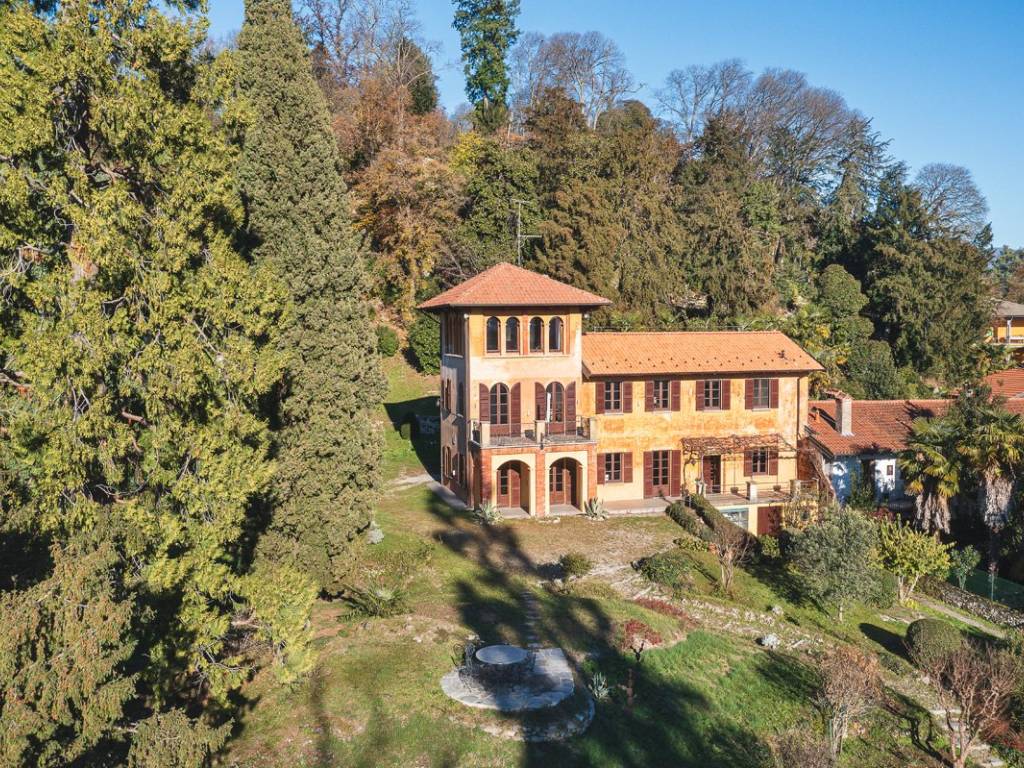 Villa a Ispra in Via Padre Ignazio da Ispra, 100 - Foto 4