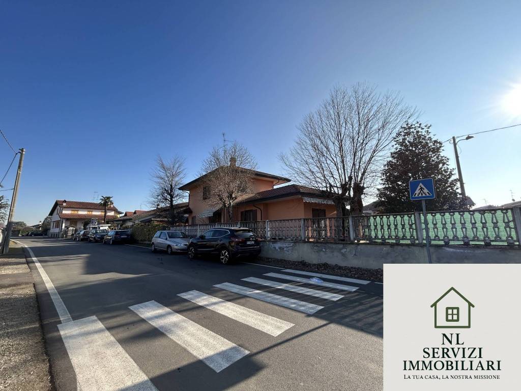 Villa a Ferno in Via 4 Novembre - Foto 4