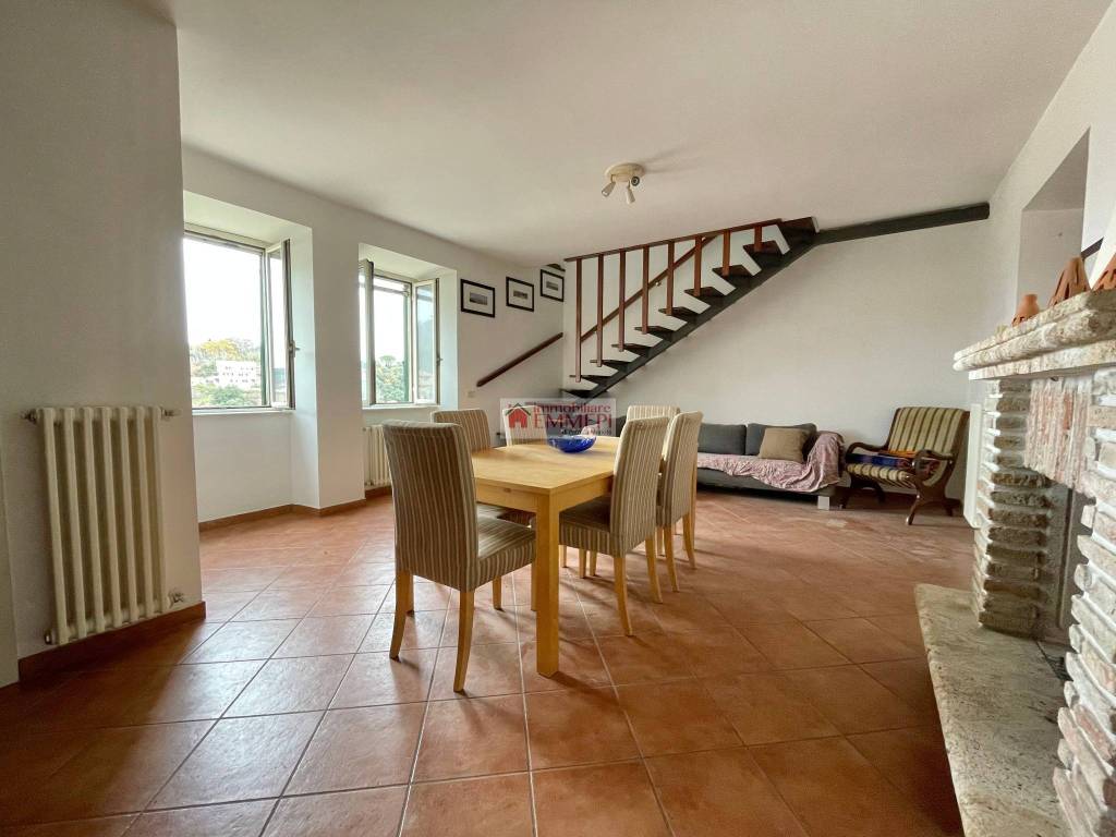 Appartamento a Tolfa in Via Annibal Caro, 34 - Foto 2