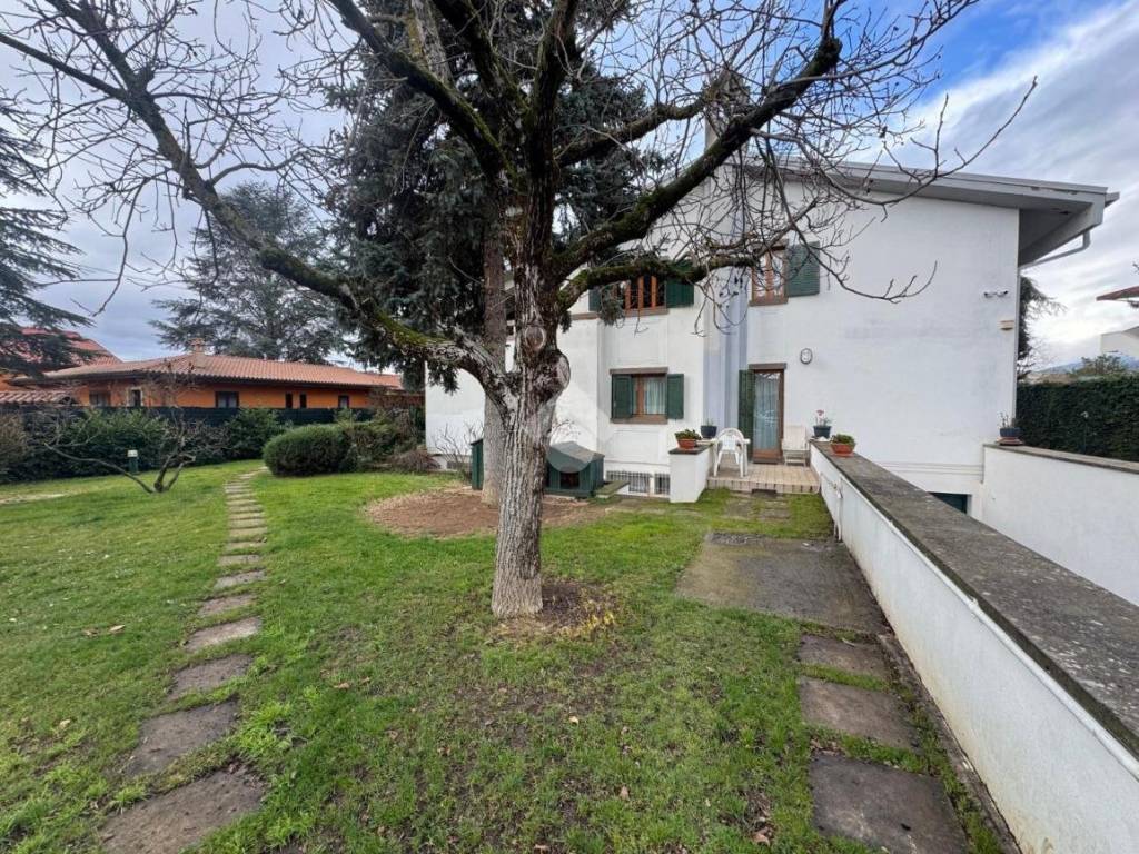 Villa a Avezzano in Via Giovanni XXIII, 6 - Foto 2