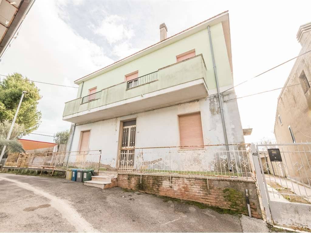 Appartamento a Montesilvano in CONTRADA COLLEVENTO - Foto 2
