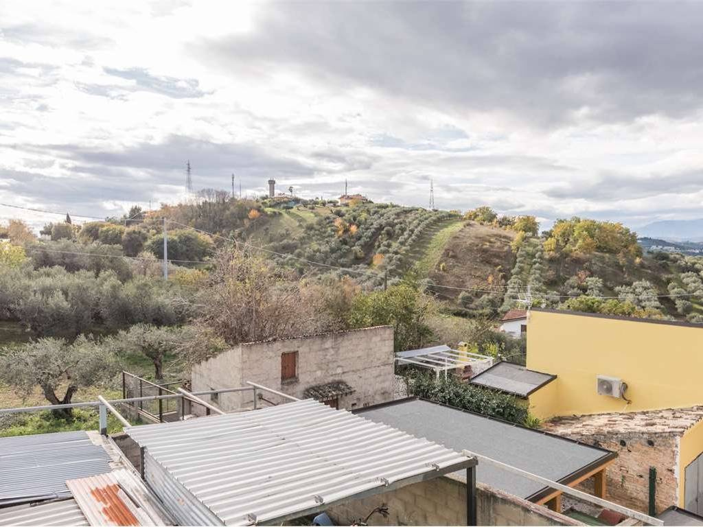 Appartamento a Montesilvano in CONTRADA COLLEVENTO - Foto 3