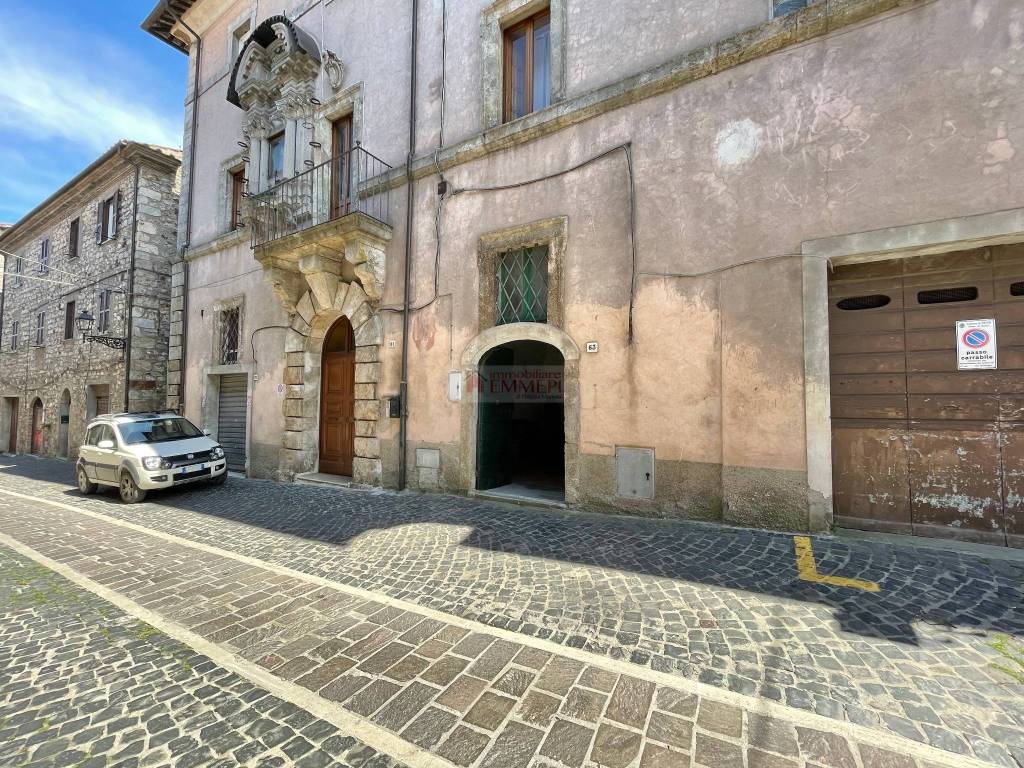 Immobile a Tolfa in Via Annibal Caro, 63 - Foto 2